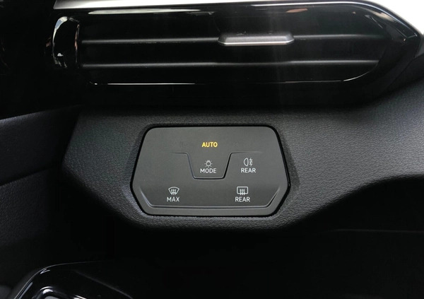 Volkswagen ID.4 cena 238270 przebieg: 8, rok produkcji 2024 z Olsztyn małe 407